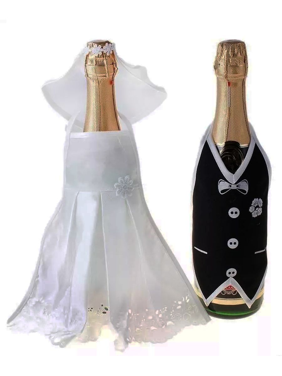Шампанское невеста. Одежда на бутылку шампанского. Одежда на Свадебные бутылки. Костюм на шампанское жених и невеста. Свадебные Наряды на бутылки шампанского.