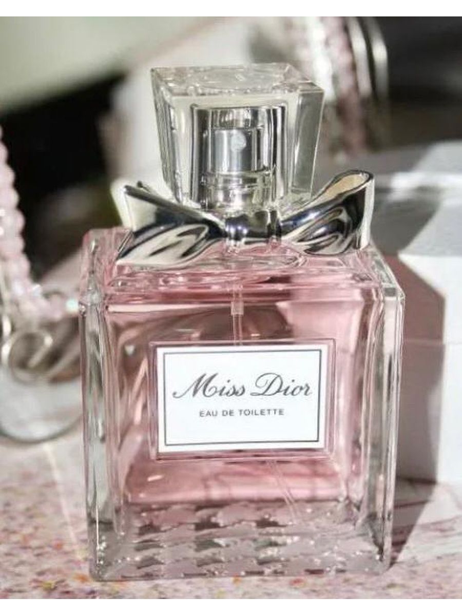 О де туалет. Christian Dior Miss Dior Eau de Toilette. Miss Dior Eau de. Мисс диор Eau de Toilette. Вода Мисс диор.